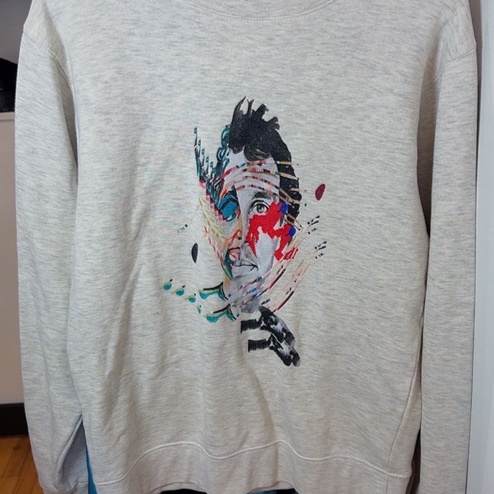 Men's Gray Graphic Sweater